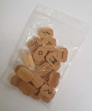 Runen buchenholz mängelexempl gebraucht kaufen  Laubach
