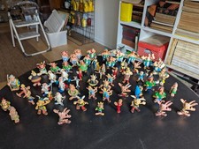 Lot soixantaine figurines d'occasion  Montmorillon