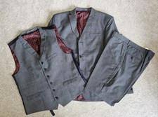 Next tailoring prince for sale  CARDIFF