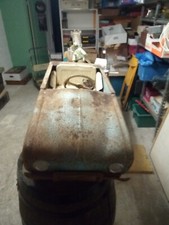 Voiture pédales ancienne d'occasion  Lécousse