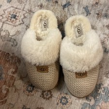 Women 100 ugg for sale  Newark