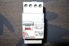 Interrupteur differentiel 40a d'occasion Interrupteur differentiel 40a d'occasion  Barr