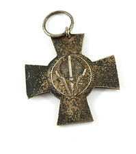 Medaille croix mérite d'occasion  Bordeaux-