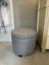Gray upholstered storage d'occasion  Expédié en Belgium