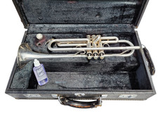 trompete yamaha comprar usado trompete yamaha comprar usado Enviando para Brazil