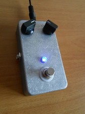 Pedal de guitarra Croácia feito à mão lhama vermelha overdrive clone usado com fio à mão comprar usado  Enviando para Brazil
