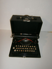 Macchina scrivere portable usato  Schiavon