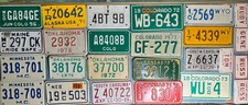 Belo lote de 20 placas de licença de motocicleta/reboque, além de 20+ etiquetas de nome de lembrança comprar usado  Enviando para Brazil