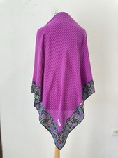 foulard yves saint laurent d'occasion foulard yves saint laurent d'occasion Expédié en Belgium
