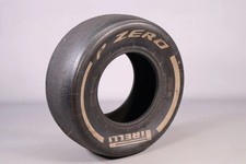 Formula 1 Tire Pirelli P Zero weiss/ white Medium 245/660-13 comprar usado  Enviando para Brazil