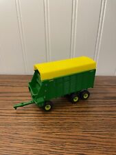 Vagão de metal colheitadeira eixo tandem Tomy John Deere Tomy em escala 1/64 ERTL comprar usado  Enviando para Brazil