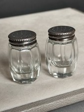 Salières poivrière verre d'occasion  Paris IX