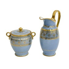 Manufacture sevres creamer d'occasion  Expédié en Belgium