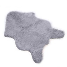 Tapis fausse peau d'occasion  Expédié en France