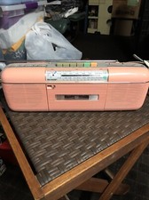 VINTAGE Sharp QT 50 Rádio Portátil Leitor de Cassete 1986 Rosa com Cabo Testado comprar usado  Enviando para Brazil