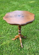 Beautiful Antique Wooden Side Table – Round, Brown, Detachable Top comprar usado  Enviando para Brazil