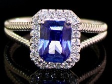 Emerald cut 2.51 for sale  Lead
