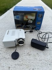 Mini projetor de entretenimento LED portátil sistema de imagem LCD projetos até 60" comprar usado  Enviando para Brazil