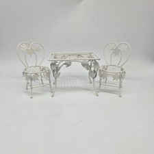 Antiga Miniatura Casa de Bonecas Ornamentada Metal Branco Cadeira Mesa Pátio Ferro Forjado comprar usado  Enviando para Brazil
