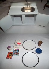 Armário de pia de cozinha vintage miniatura para casa de bonecas madeira branca com alimentos/pratos comprar usado  Enviando para Brazil