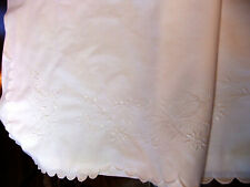 Antique scalloped bed d'occasion  Expédié en Belgium