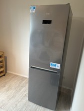 Beko rcna366e60xbn 324l gebraucht kaufen  Norderstedt