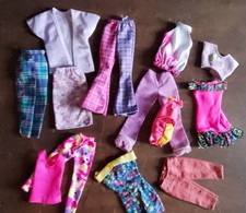 Barbie lot vêtements d'occasion  Sainte-Geneviève-des-Bois