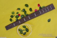 Tastiera per chitarra usato  Spedire a Italy