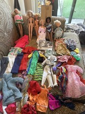 Lote de bonecas vintage dos anos 60-80 com roupas Mego Barbie Clone e Lady Diana 55 peças comprar usado Lote de bonecas vintage dos anos 60-80 com roupas Mego Barbie Clone e Lady Diana 55 peças comprar usado  Enviando para Brazil