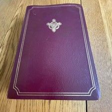 Usado, Santa Biblia Holy Bible Bilingual Edition Version Reina Valera KJV Burgundy comprar usado Usado, Santa Biblia Holy Bible Bilingual Edition Version Reina Valera KJV Burgundy comprar usado  Enviando para Brazil