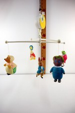 Berço móvel musical vintage 1976 Eden Beatrix Potter Peter Rabbit comprar usado  Enviando para Brazil
