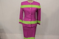 Givenchy tailleur jupe d'occasion  Seyssel