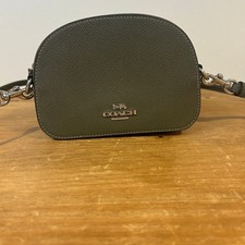 Bolsa COACH tiracolo couro pebble verde alça ajustável 6,5 polegadas na maior largura comprar usado Bolsa COACH tiracolo couro pebble verde alça ajustável 6,5 polegadas na maior largura comprar usado  Enviando para Brazil