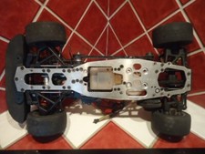 Voiture chassis kyosho d'occasion  Roanne