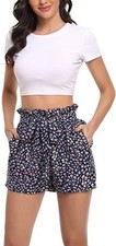 Pantaloncini corti donna usato  Italia