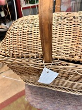 Cesta de vime alemã da década de 1930 16 pol. com cabo de madeira para piquenique costura artesanato comprar usado  Enviando para Brazil