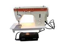 Singer sewing machine for sale  WELLINGBOROUGH