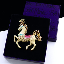 Usado, BOB MACKIE STRASS CREME ESMALTE TOM DOURADO CARROSSEL CAVALO NOVO NA CAIXA comprar usado  Enviando para Brazil