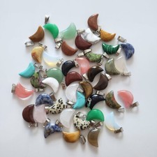 Venda por atacado 20pcs sortida pedra natural lua forma encantos pingente para joias comprar usado  Enviando para Brazil