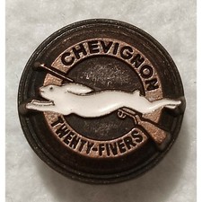 Distintivo spilla chevignon usato  Alessandria