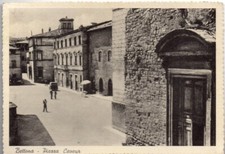 Bettona piazza cavour usato  Foligno