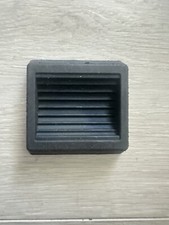 Almofadas para móveis 4 peças 2"" x 2"" - Protetor de piso quadrado de borracha para cadeira perna (preto) comprar usado Almofadas para móveis 4 peças 2"" x 2"" - Protetor de piso quadrado de borracha para cadeira perna (preto) comprar usado  Enviando para Brazil