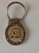 Porte clé armée d'occasion  Villeneuve-de-la-Raho