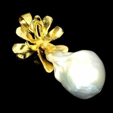Beau original pendentif d'occasion  Beaune-la-Rolande