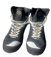 12 shoes boxing woman for sale 12 shoes boxing woman for sale Theodore