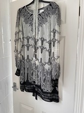 Pretty tunic loose d'occasion  Expédié en Belgium