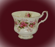 Royal albert kaffeetasse gebraucht kaufen  Hohenkammer
