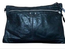 Autêntica Bolsa de Embreagem Masculina BALENCIAGA Clássica Clipe M Couro Preta City Pouch comprar usado  Enviando para Brazil