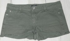 T34 short jean d'occasion  Saint-Pierre-la-Vieille