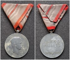 Medaglia feriti guerra usato  Torino